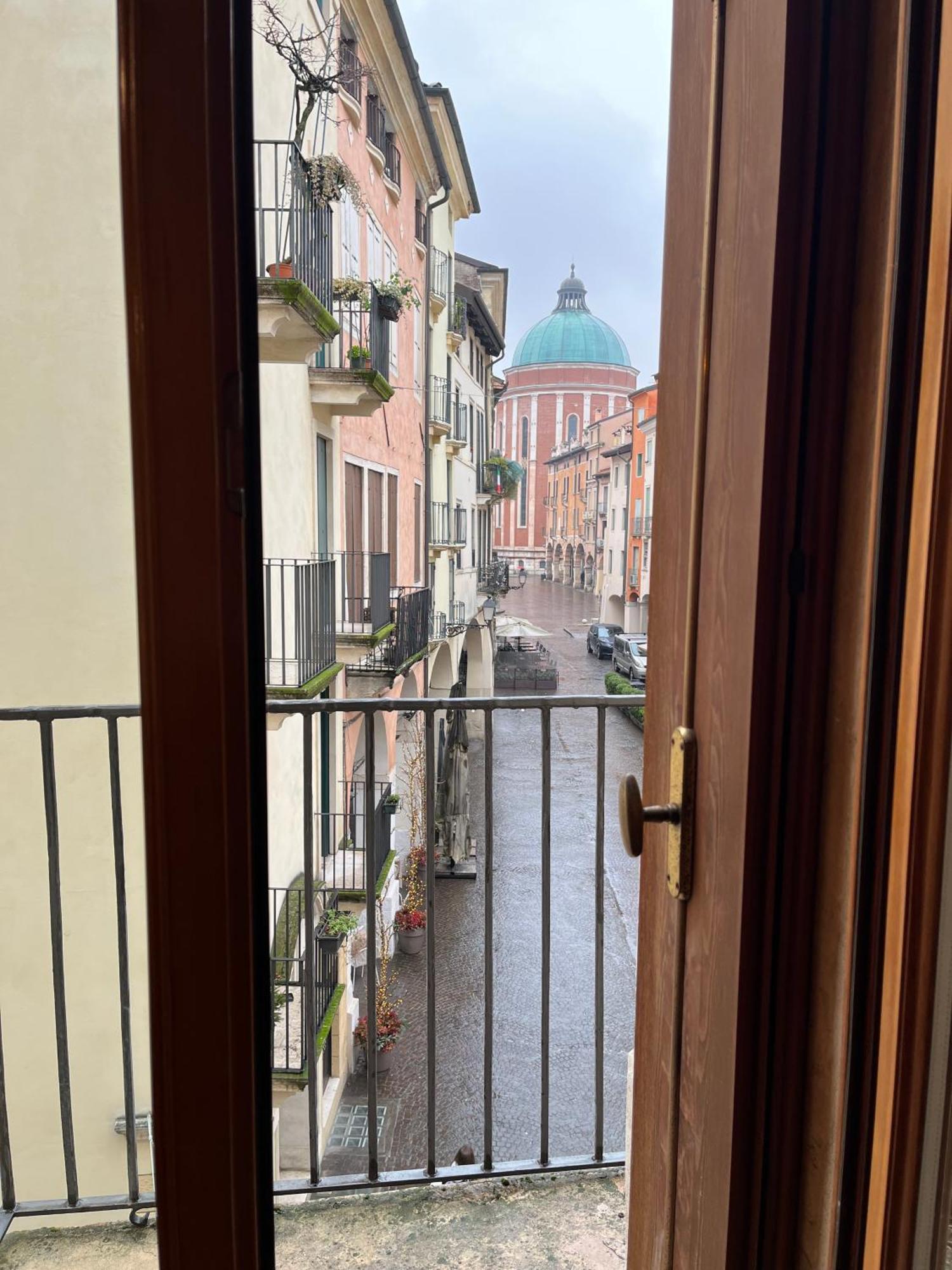 Апартаменты Il Campanile Виченца Экстерьер фото